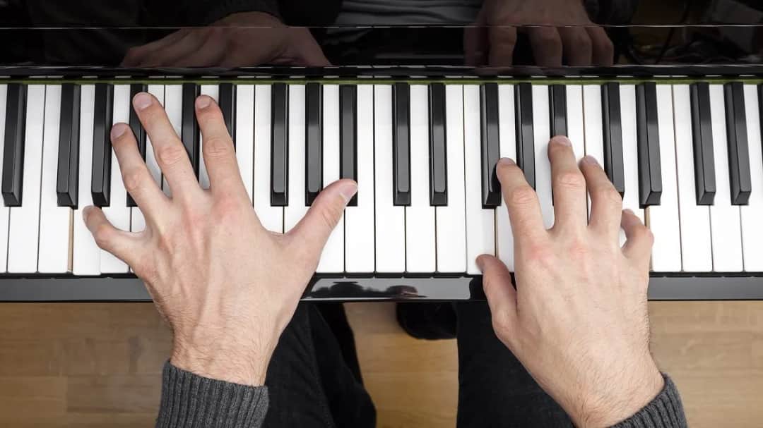 Jak zagrać solo na keyboardzie? 5 wskazówek dla początkujących