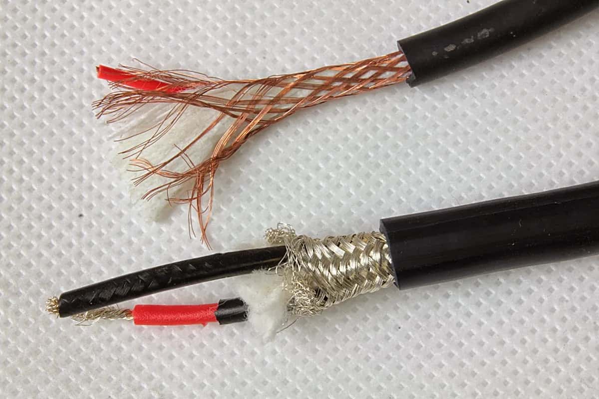 Jaki kabel do gitary elektrycznej – uniknij najczęstszych błędów