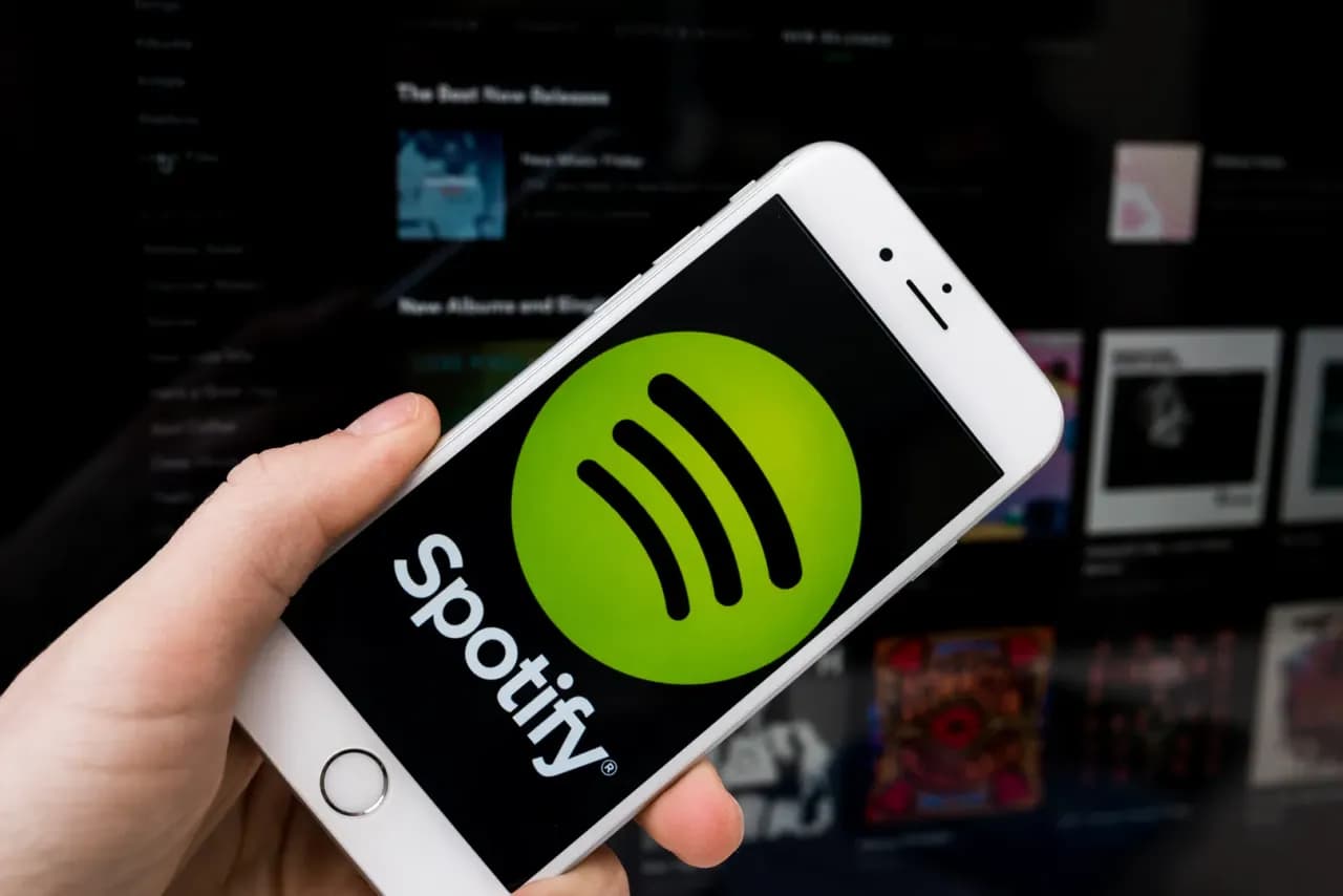 Łatwo zablokujesz każdą piosenkę na Spotify - skuteczne sposoby blokowania