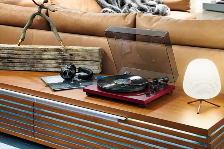Odrodzenie winylu: Dlaczego analogowe jest ponownie na topie?